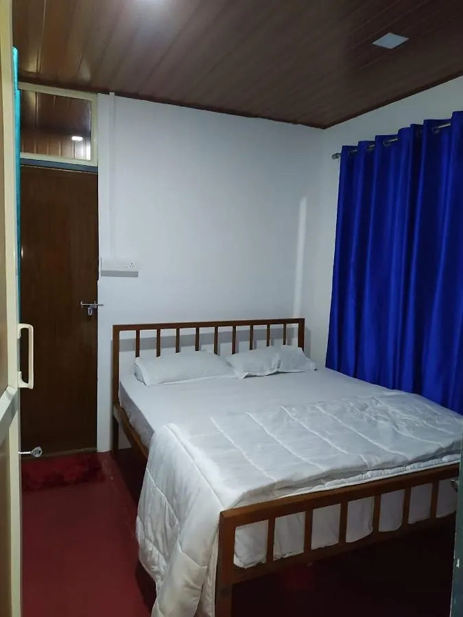 Campsite Silver Trees Tree House Hotel Munnar